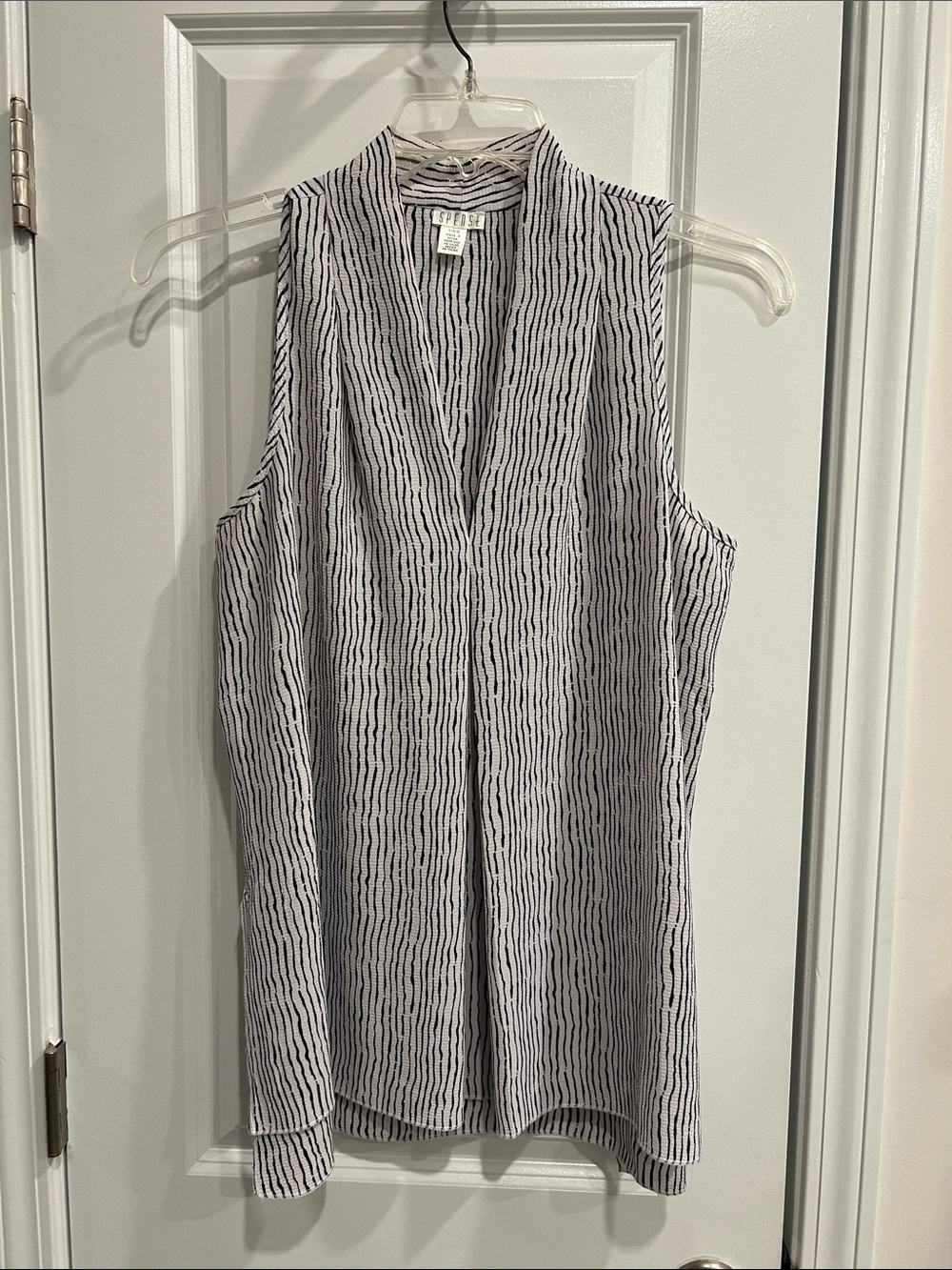 Spense Black & White Sleeveless V-Neck Striped Blouse